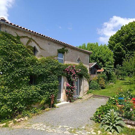 Maison Irondas Saint-Pierre-d'Aurillac Exterior foto