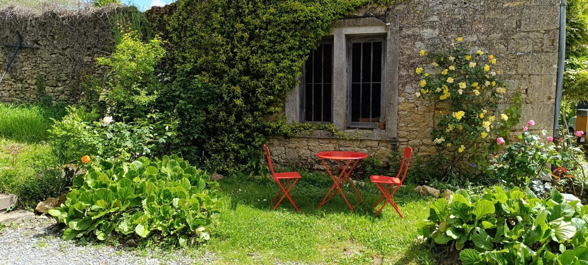 Maison Irondas Saint-Pierre-d'Aurillac Exterior foto
