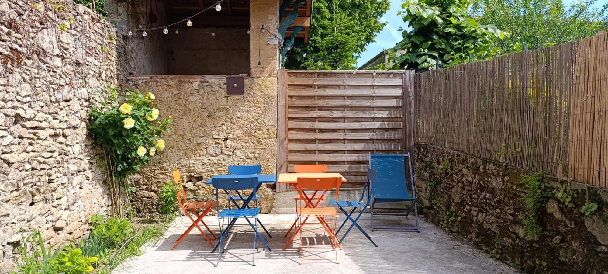 Maison Irondas Saint-Pierre-d'Aurillac Exterior foto